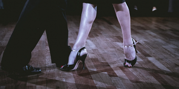 Free Introductory Argentine Tango group class/Beginner Level