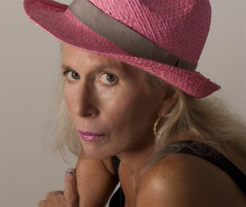 Keep the Light: Literary Performance Event Hosted by&nbsp;Eve Packer