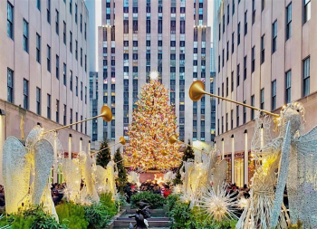 AYMS New York&nbsp;&mdash; NYC Christmas Lights Walk