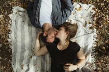 Webinar &ldquo;Proven Ways to&nbsp;Reignite Intimacy: Hormone Solutions &&nbsp;Relationship Secrets&rdquo;